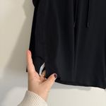 Alo Yoga  Black Hoodie Lightweight Dri Fit Size Small Photo 4