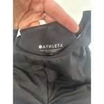 Athleta Women Black Twist Front Crop Top Athletic Top Size Medium T0999 Photo 4