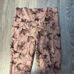 Athleta  Salutation Stash Pocket Floral Print 7/8 Legging Photo 1