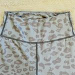 Boutique NEW Leopard Leggings Photo 2