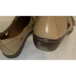 Clarks ASHLAND SPIN Q IVORY LOAFERS SLIP ONS COMFORT DRESS SHOES SZ 7 Photo 7