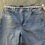 Talbots Straight Leg Jean Slimming Womens Size 12 Slimming Carolina Wash NWT Photo 1