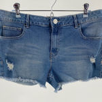 Rue 21  mid rise cut off shortie, light distressing size 16‎ Photo 0