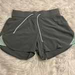 Columbia  Shorts size L excellent condition Photo 5