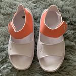 Nike Women’s 8.5 Playscape Crimson Bliss Lightweight Strap Sandals NWOT Photo 1