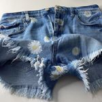Material Girl  cutoff Daisy Jean Shorts. Size 11. Button fly.  Cute cute cute. Photo 4