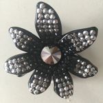 Black Plastic Crystal Flower Hair Clip Accessory Gray Photo 0