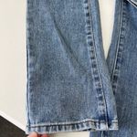 Pretty Little Thing EUC | women’s light wash high waisted straight cut jeans — 8 Photo 8