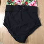 Venus New Women’s Super Sexy 1pc Floral Print & Black Swimsuit Size 22 Photo 2