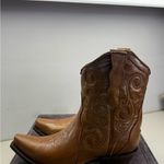 Circle G NIB  Shedron Embroidered Ankle Bootie Snip Toe Leather Cowgirl Tan 6.5 Photo 3