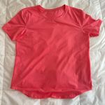Lululemon T-Shirt Photo 0