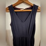 Boden size 4P dark blue dress with v neck and pockets. Simple but perfec… Photo 2