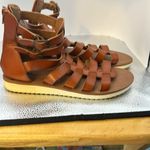 Mossimo Supply Co MOSSIMO pair of 8 1/2 lightly used sandals. Beautiful tan color. Photo 1