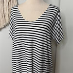 Hatch Maternity Black White Stripe Classic Minimalist Short Photo 0