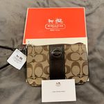 Coach  WRISTLET Photo 0
