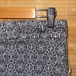 Roz & Ali  black white patterned pencil skirt NWT woman’s size medium Photo 1