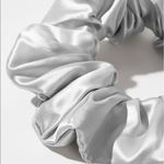MOTF Silk Hair Band #5 Silver Photo 3