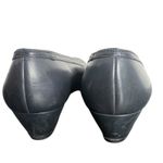 Salvatore Ferragamo  Boutique Navy Blue Heels Size 7.5 Gold Crest Low Heel‎ Pumps Photo 4