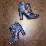 Sam Edelman Cambell Floral Brocade Jacquard Embroidered Boots - size 8.5 Photo 1