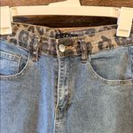 Trendy Blue Wide Leg Jeans with Leopard Accents Size XS Photo 5