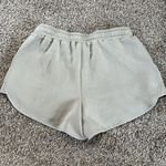 Varley  Shorts Size XXS Photo 3
