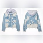 American Eagle Bleached Denim Cropped Hooded Jean Jacket Shacket Photo 4