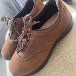 SAS Walk Easy Shoes Womens Sz 9.5M Oxford Suede Brown Tripad Lace Up Walking USA Photo 1