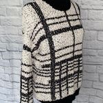 Solitaire women L mock turtleneck Longsleeve plaid pattern popcorn sweater B&W Photo 3
