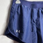 Under Armour  Women Navy Blue Loose Fit Athletic Heat Gear Shorts Size M. Photo 2