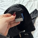 Nike VTG Y2K  Womens Size Medium Top Windbreaker Sweatshirt Black Full Zip 90s Photo 5