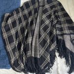 Boutique Shawl Black Size One size Photo 1