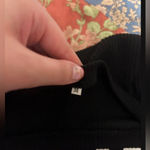 Malibu sweater size medium Black Photo 1