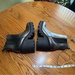 Nine West Forme Chelsea Boots Size 9M Photo 4