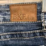 BKE Stella Acid Wash Distressed Size 24 Capri Jeans. 2537 Photo 4