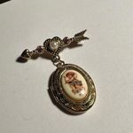 Avon Gold Tone & Rhinestone Brooch Pin Dangling Cupid Locket Photo 6