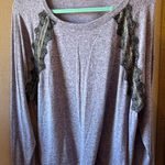 Ultra Flirt  Heather Lace-Accent top xl Photo 0