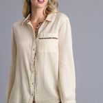 Umgee BNWT  Button Down Photo 3