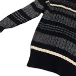 Escada Deep V Photo 5