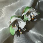 Denton England Screw Back Vintage Earrings White Green Yellow‎ Porcelain Flowers Photo 3