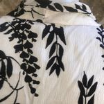 White House | Black Market  Pleated V-Neck Sleeveless Floral Blouse Black White S Photo 5