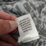 Lucy & Laurel  gray floral studded burnout batwing blouse size large Photo 7