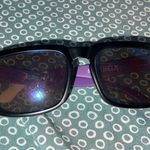 Spy + sunglasses Photo 0