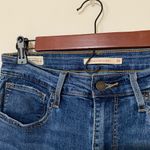 Levi's Levi’s Premium Women’s Medium Wash 721 High Rise Skinny Jeans Size 30 Photo 3