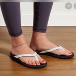 OluKai Ho'opio Malua Flip Photo 1