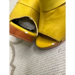 Seychelles Anthropologie  yellow leather mules wooden platform heel, size 7.5 Photo 5