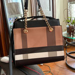 Black and brown shoulder purse Photo 0
