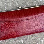 Vintage 1960s Red Snakeskin Cowhide Leather Clutch Kisslock Tri Fold Cherry Girl Photo 0