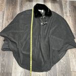Moda Le Gray Cape With Buckle Closure and Black Fur Trim Collar One Size Photo 10