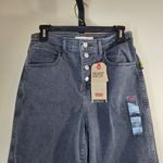 Levi's  Mile High Cropped Wide Leg Size 4 W27 L25 Photo 2