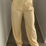 Elegant Butter Yellow High Photo 0